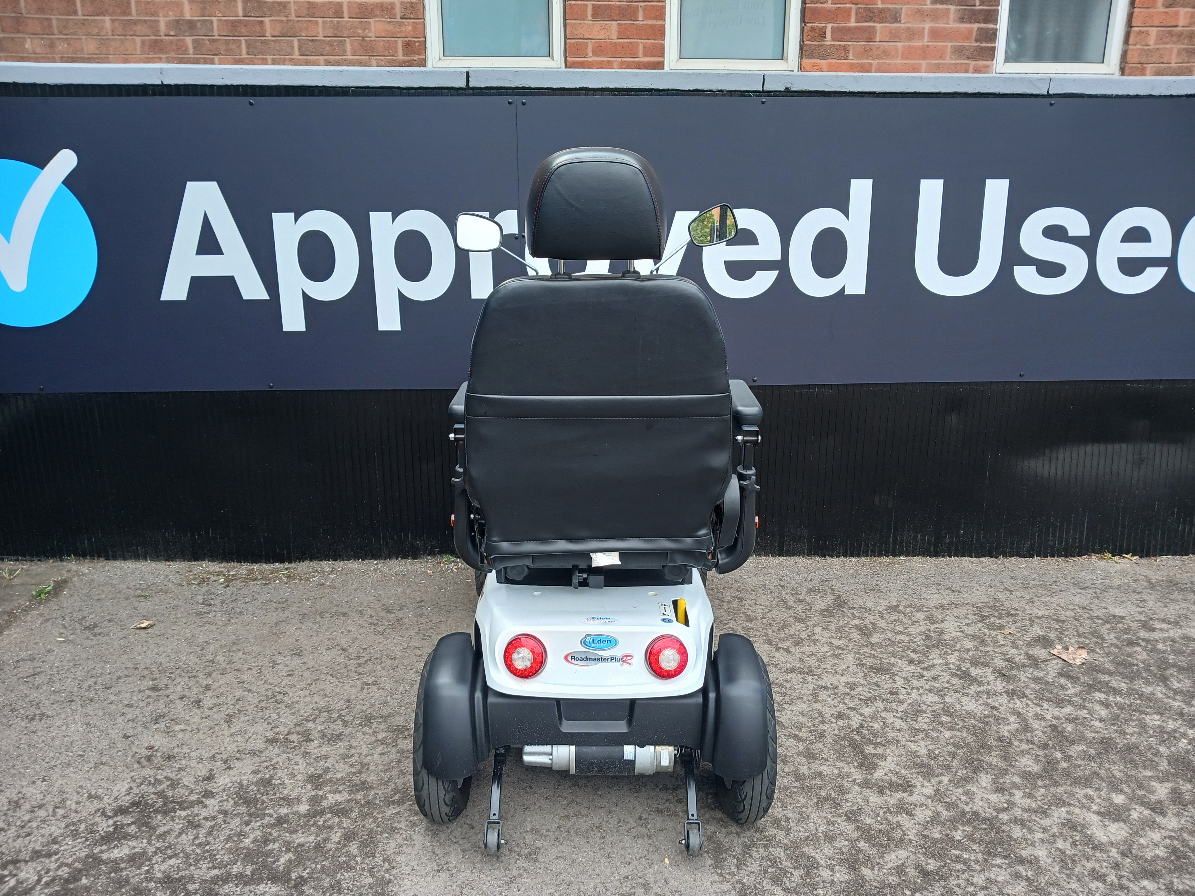 Roadmaster R in White | Refurbished Mobility Scooter Scunthorpe