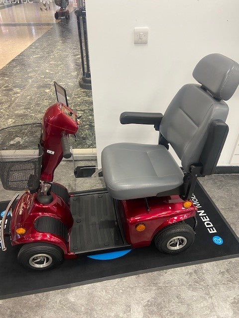 Freerider Mayfair in Blue | Refurbished Mobility Scooter Skelmersdale