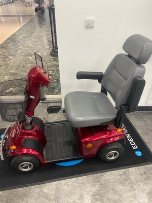 Freerider Mayfair in Blue | Refurbished Mobility Scooter Skelmersdale