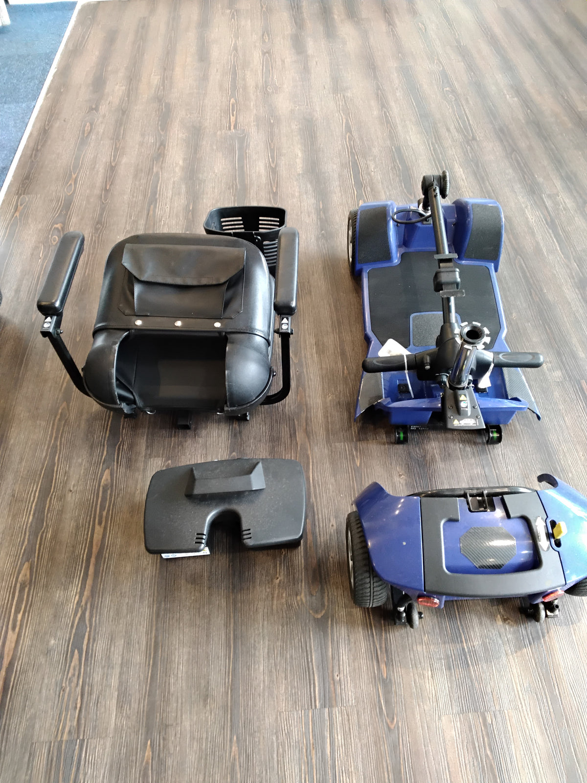 Pride Apex Lite in Blue | Refurbished Mobility Scooter Matlcok