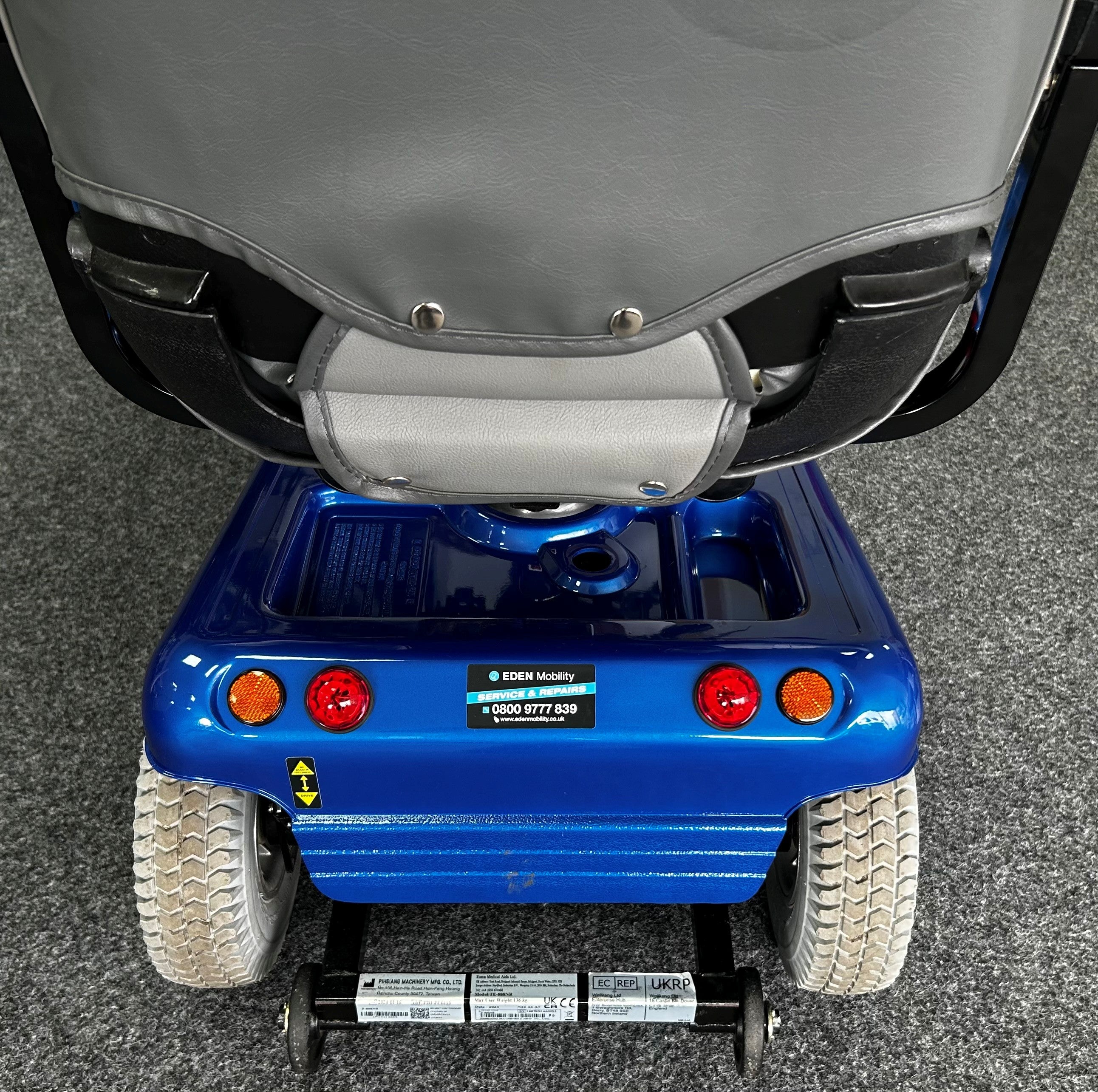 Roma Sovereign 4 in Blue | Refurbished mobility scooter Stockport