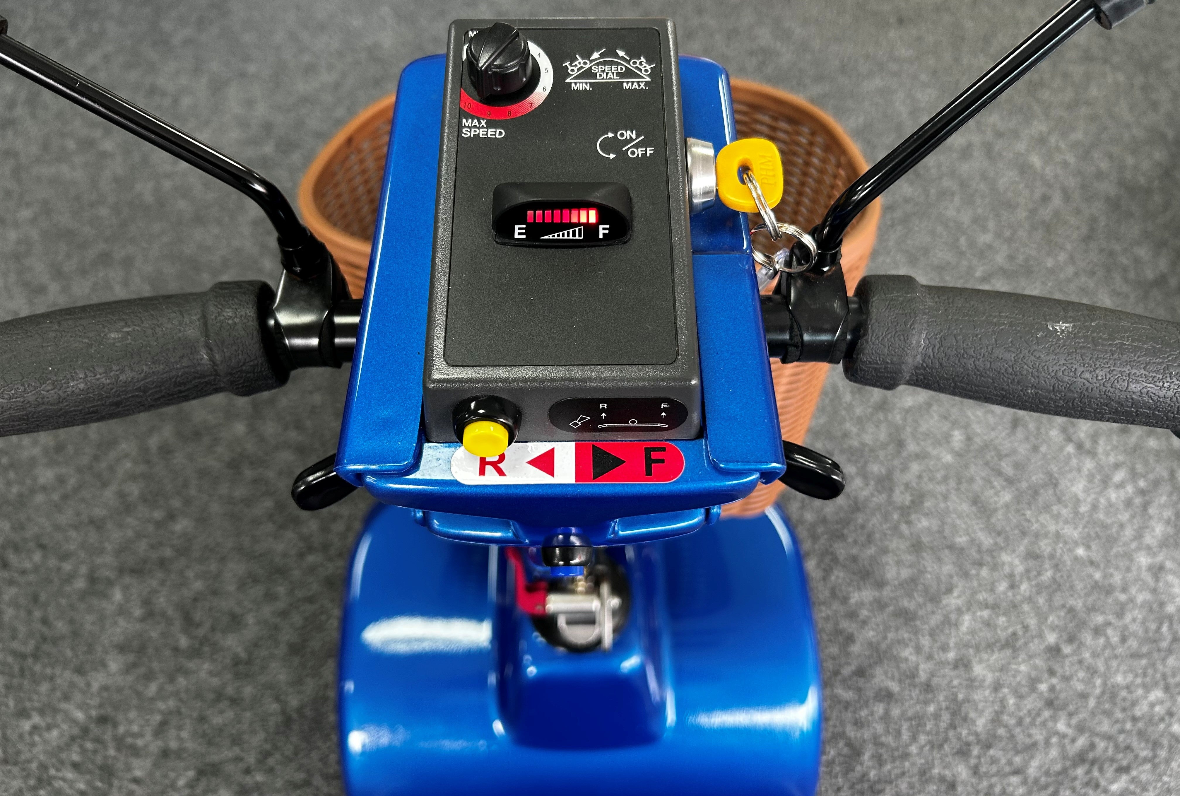 Roma Sovereign 4 in Blue | Refurbished mobility scooter Stockport