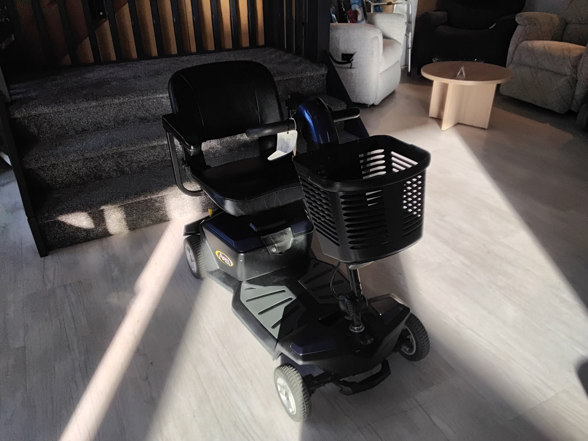 Pride Apex Rapid in Blue | Refurbished Mobility Scooter Chesterfield-GY