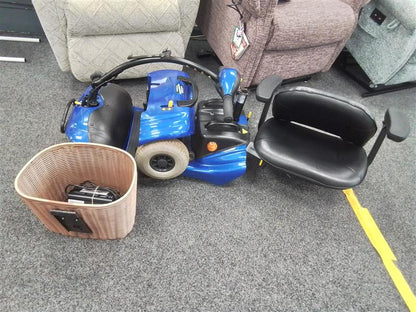 Separated View Reconditioned Scooter Hull  (Roma Paris)