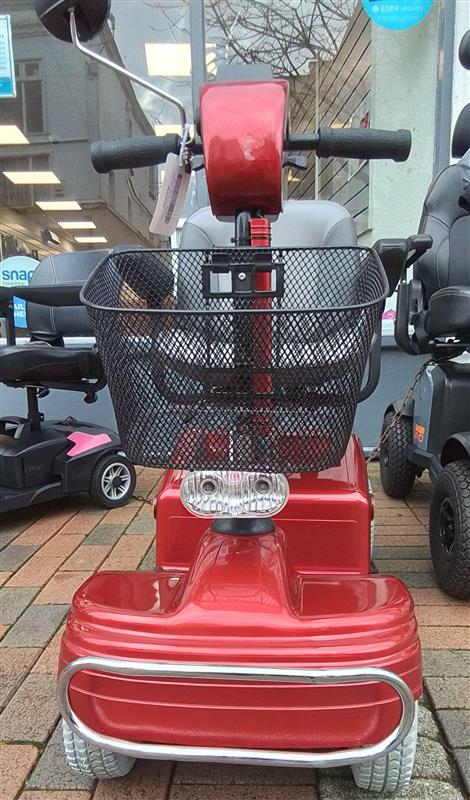 Roma Shoprider Sovereign Front view (Red) - Eden Mobility