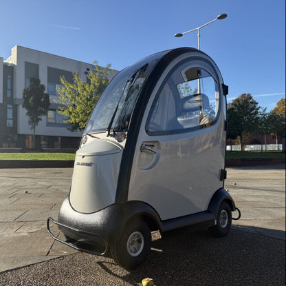 Shoprider Traveso Cabin 8mph Mobility Scooter