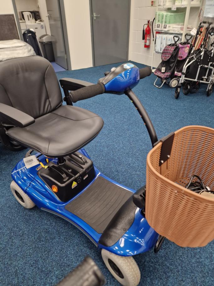 Front View Reconditioned Scooter Hull  (Roma Paris)