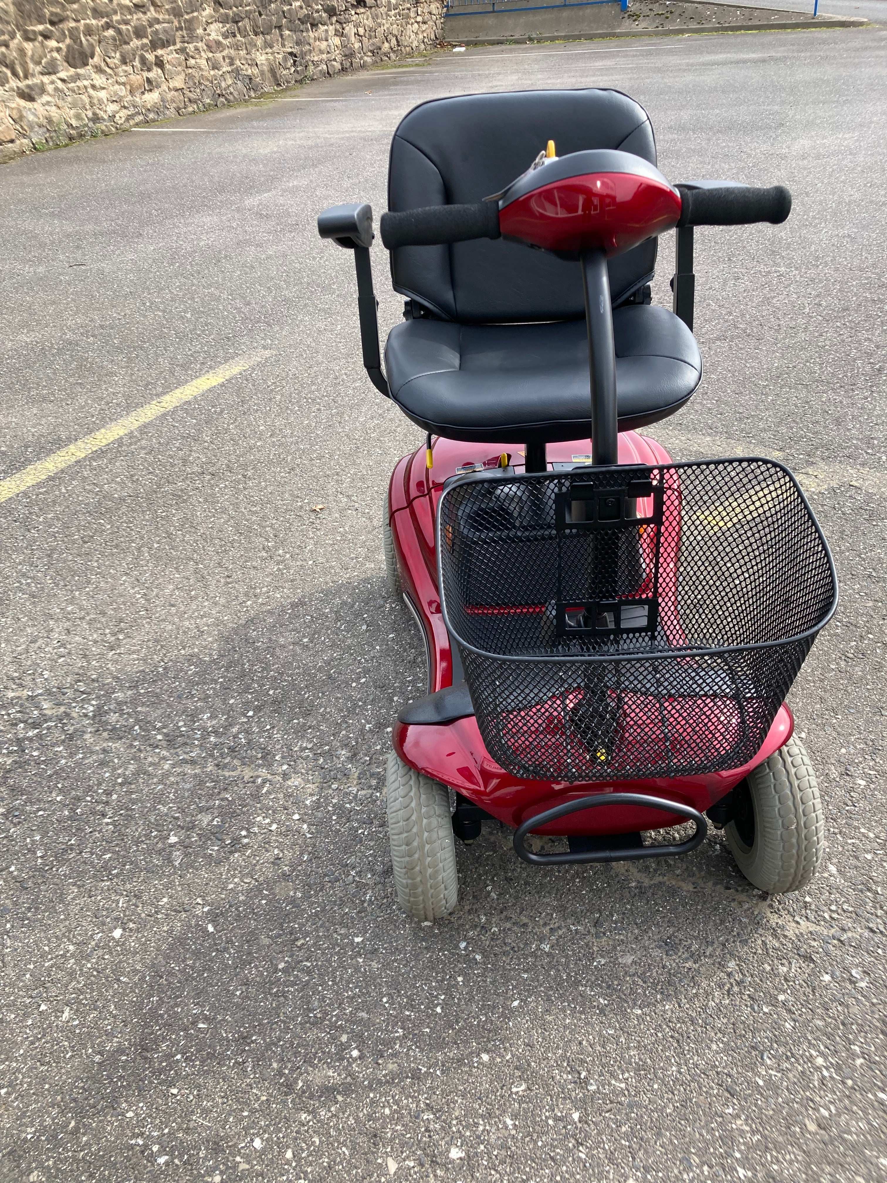 Roma Paris - Red | Barnsley - Eden Mobility
