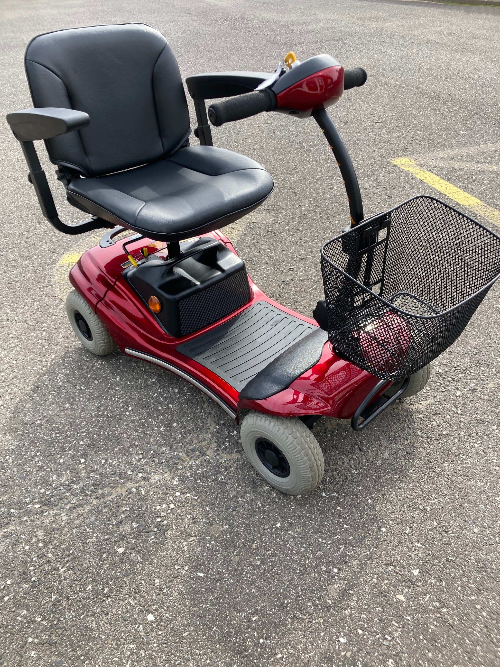 Roma Paris - Red | Barnsley - Eden Mobility