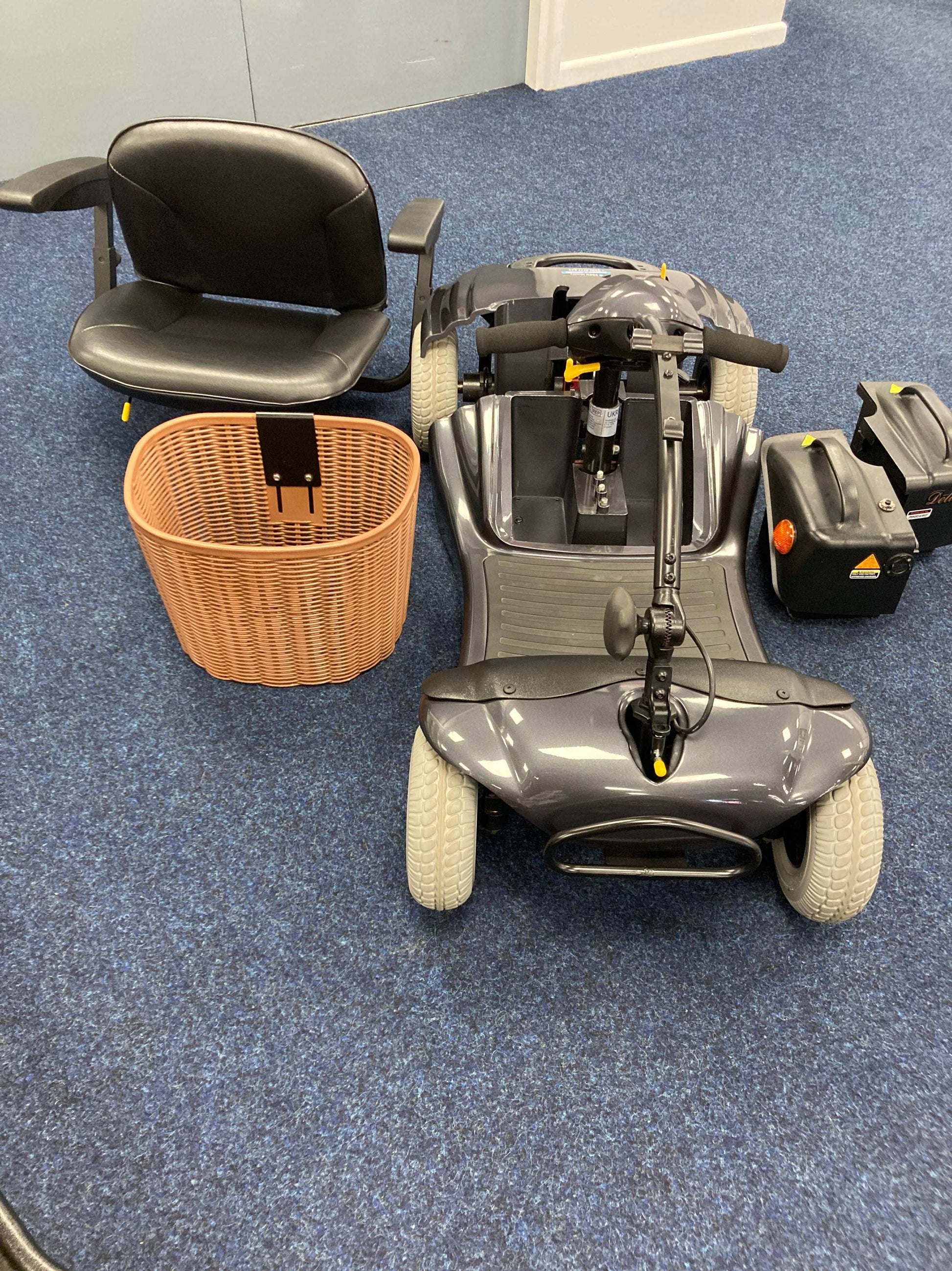 Roma Paris - Grey | Barnsley - Eden Mobility