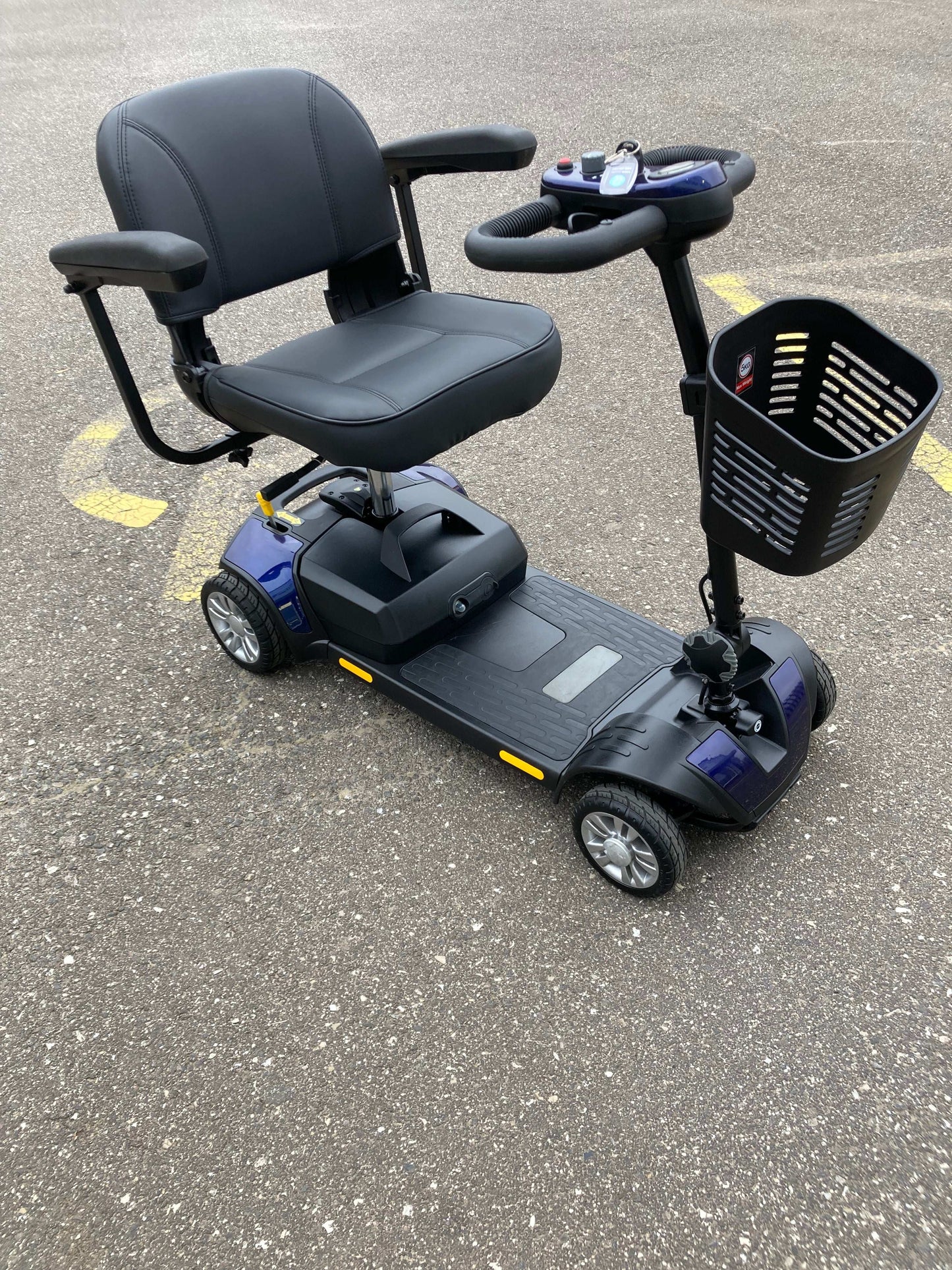 Jaunt Plus - Blue | Barnsley - Eden Mobility