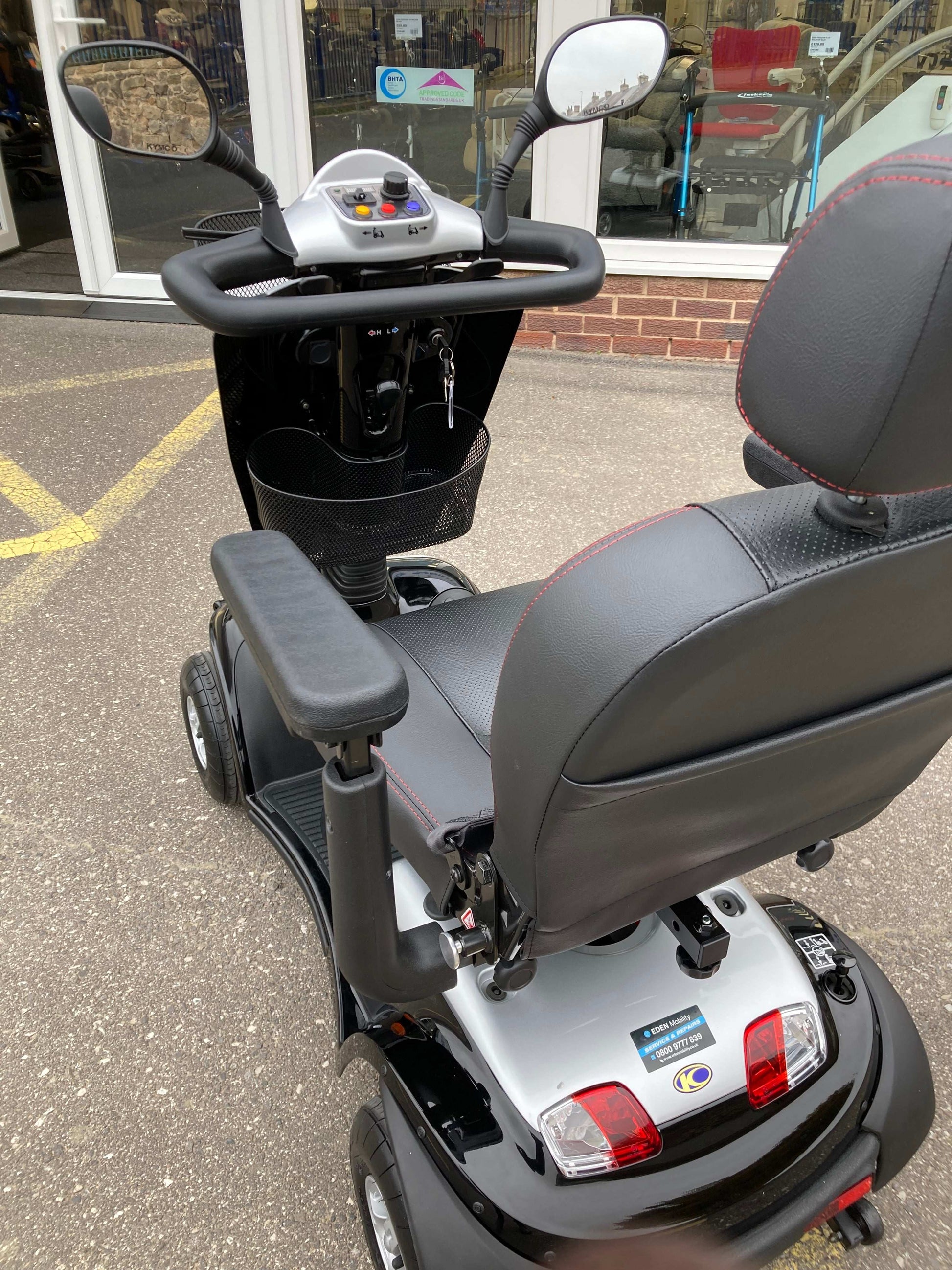 Kymco Midi - Black | Barnsley - Eden Mobility