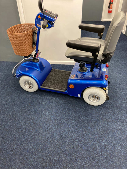 Roma Sovereign 4 - Blue | Barnsley