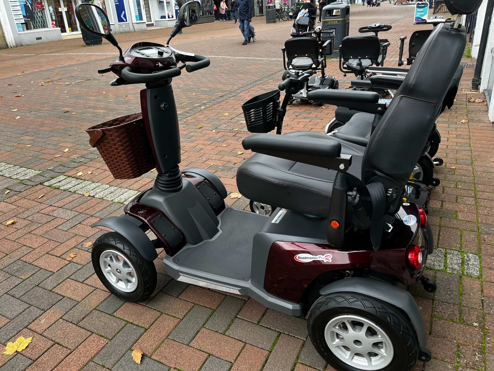 Roadmaster R - Maroon | Gosport