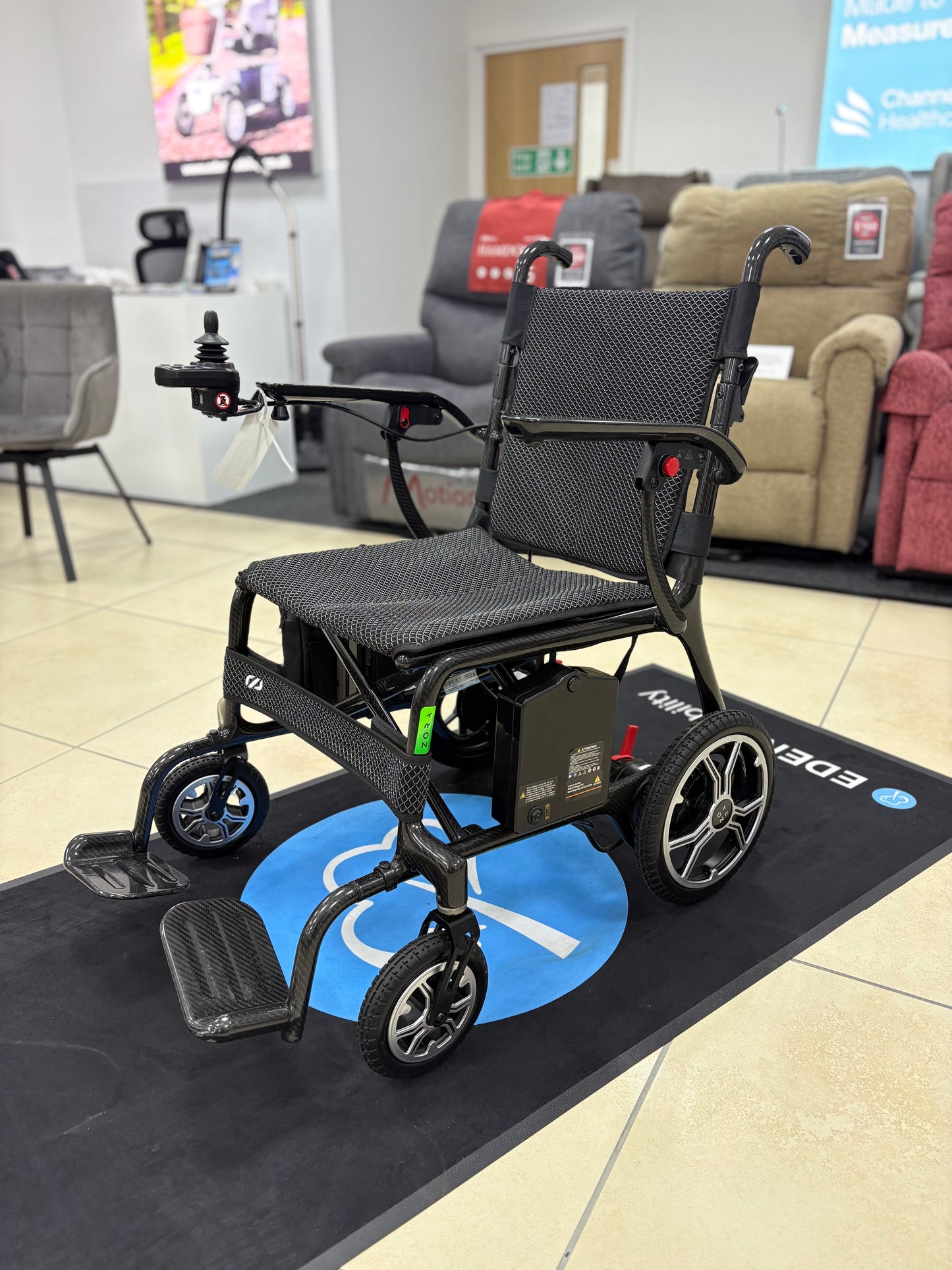 iconnect zora | Refurbished Powerchair St Helens