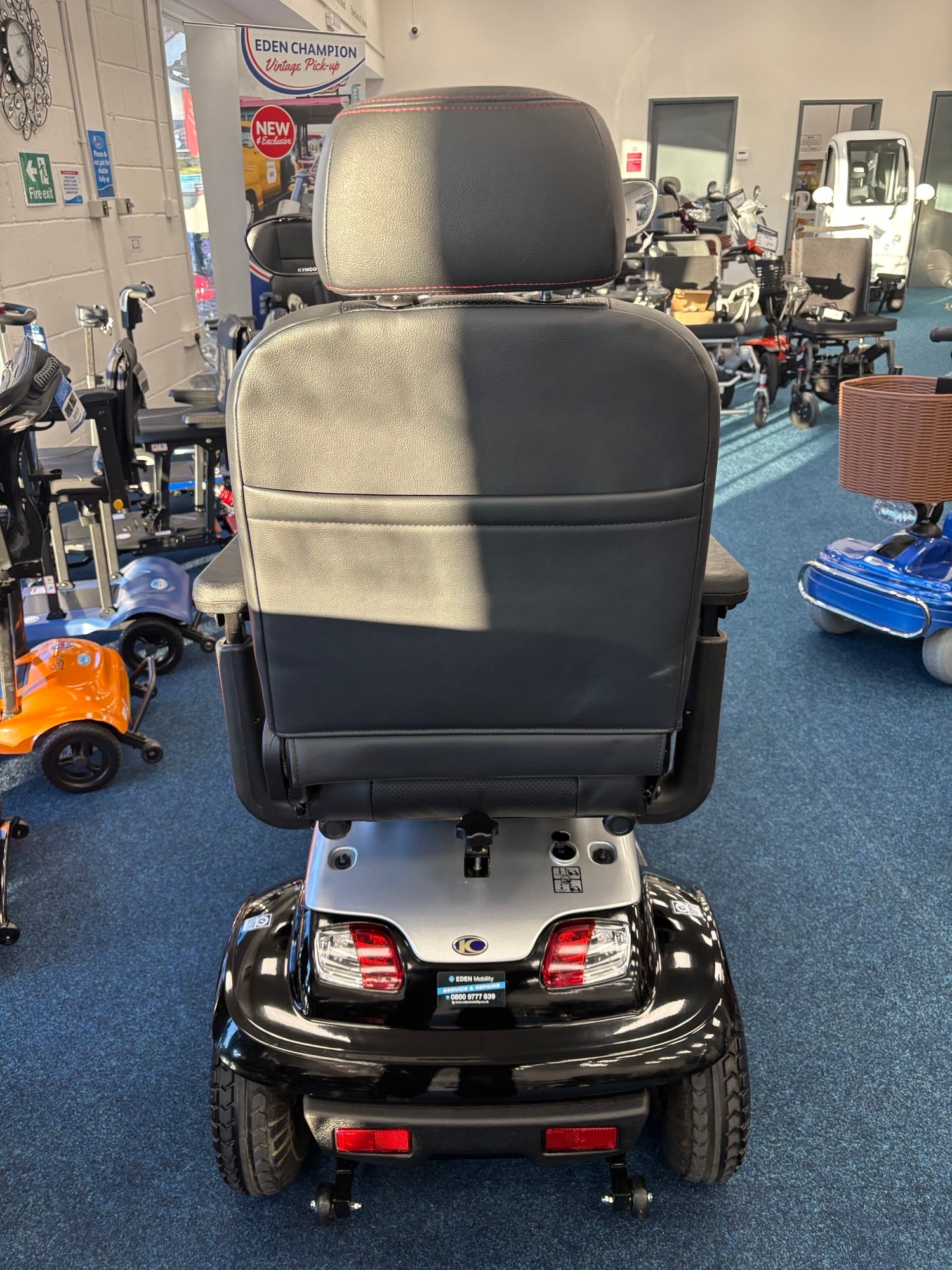 Kymco Maxi XLS - Black | Sheffield - Eden Mobility
