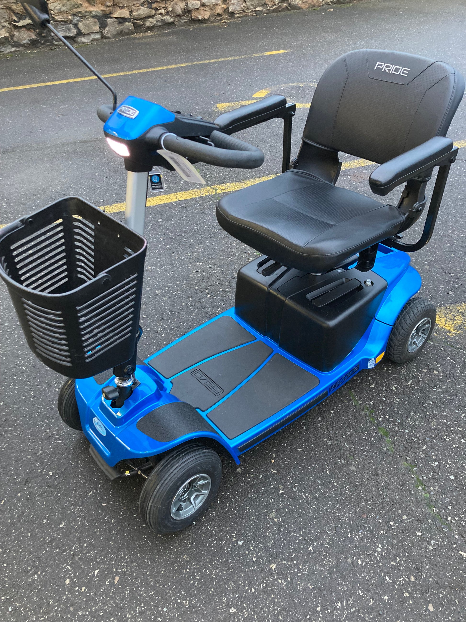 PRIDE REVO BLUE 4WHL 4MPH (BOOT) - Eden Mobility