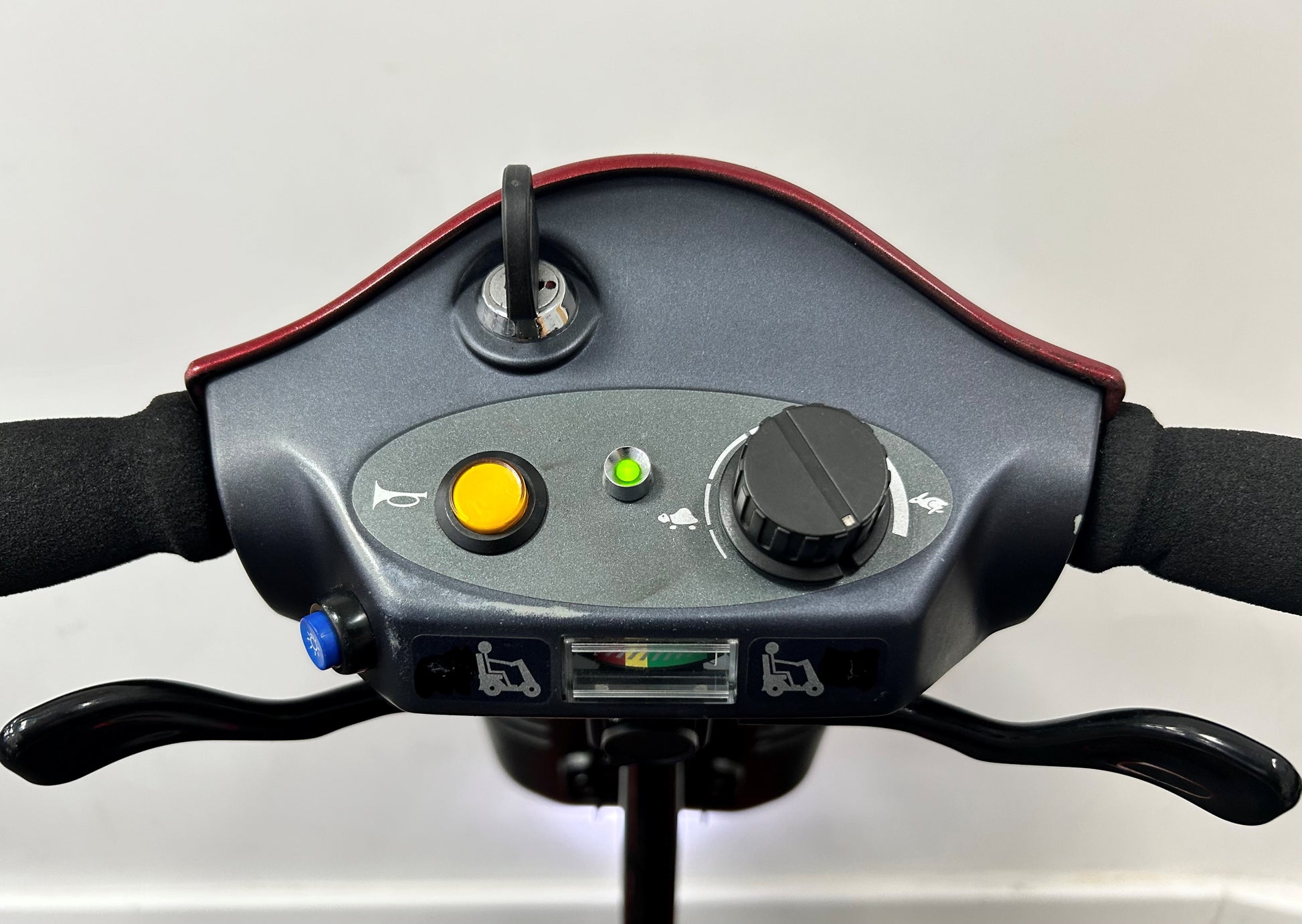 Kymco Comfort control view (red) - Eden Mobility