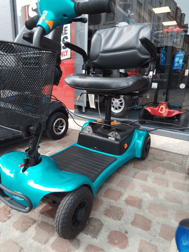 Electric Mobility Ultralite 480 in Teal 