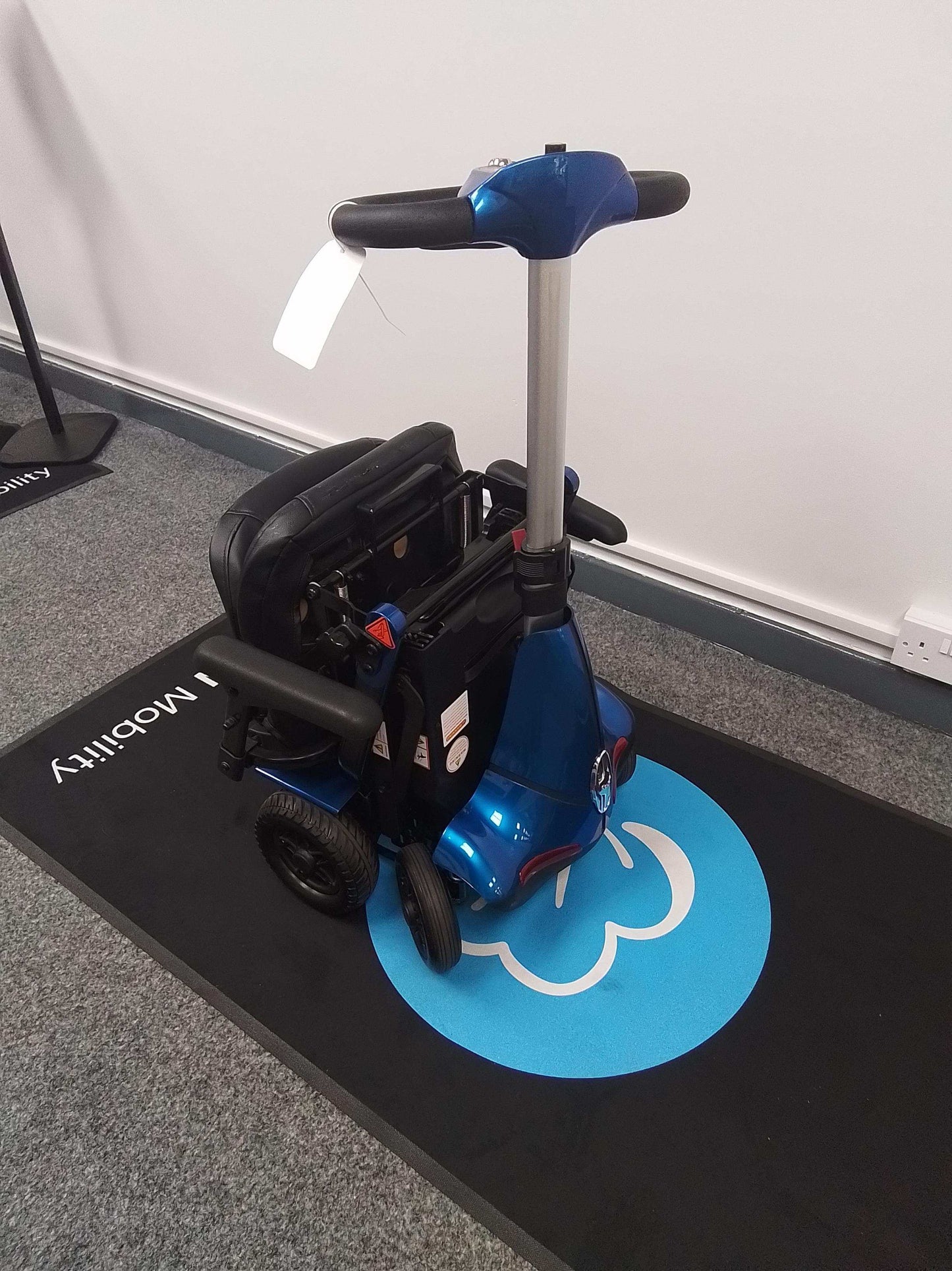 Solax Easy Lift - Blue | Doncaster