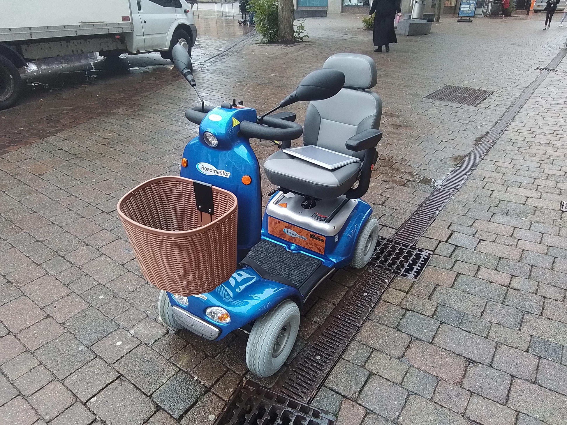 Roma Shoprider Cadiz - Blue | Mansfield