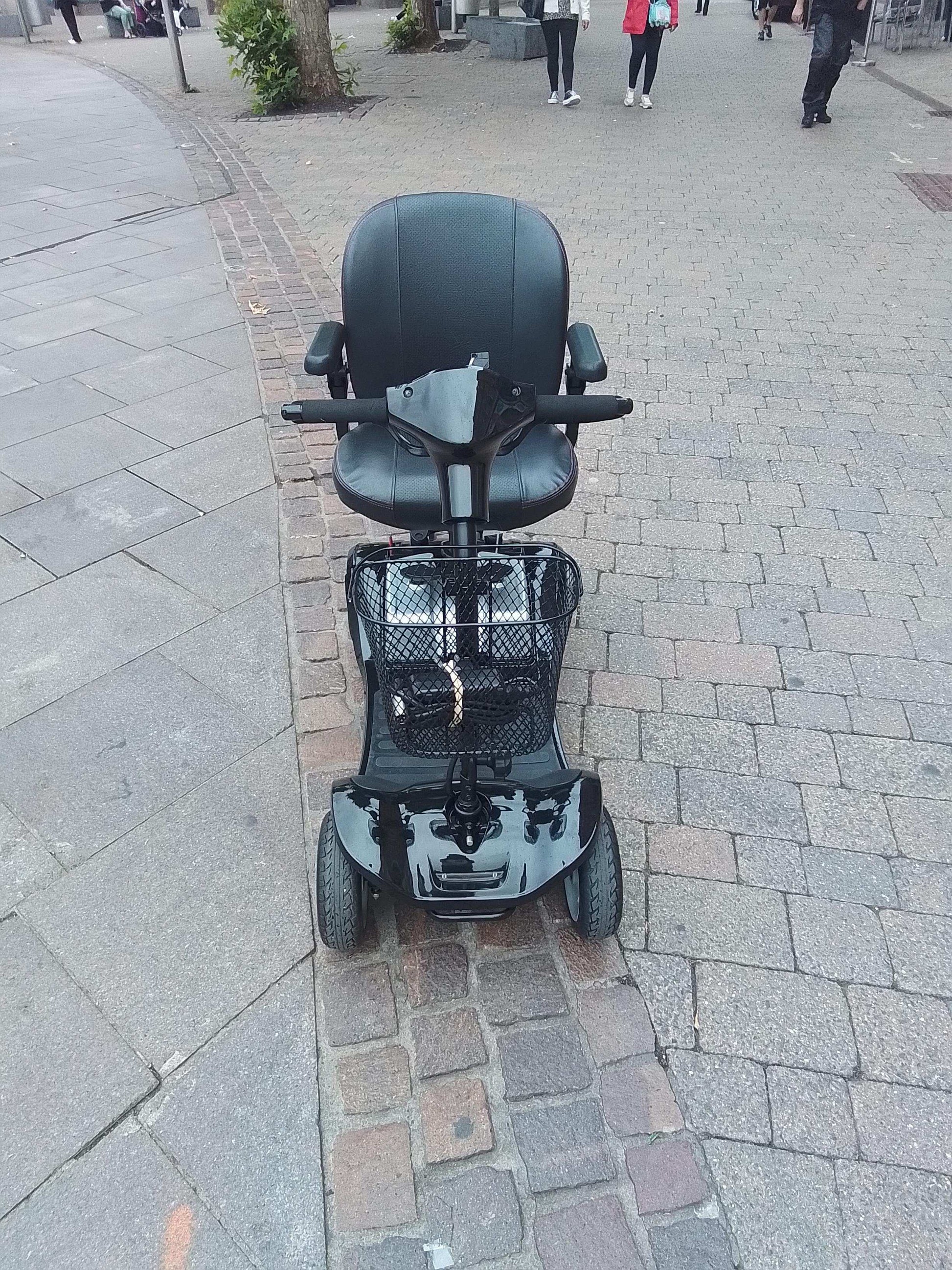 Kymco Mini Comfort - Black | Mansfield - Eden Mobility