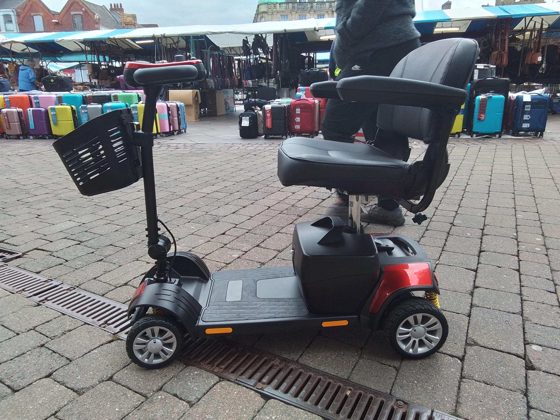 Pride Go Go Elite Traveller - Red | Mansfield
