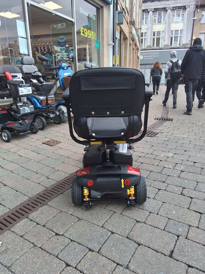 Pride Go Go Elite Traveller - Red | Mansfield