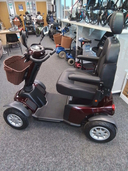 Roadmaster Plus R - Maroon | Selby - Eden Mobility