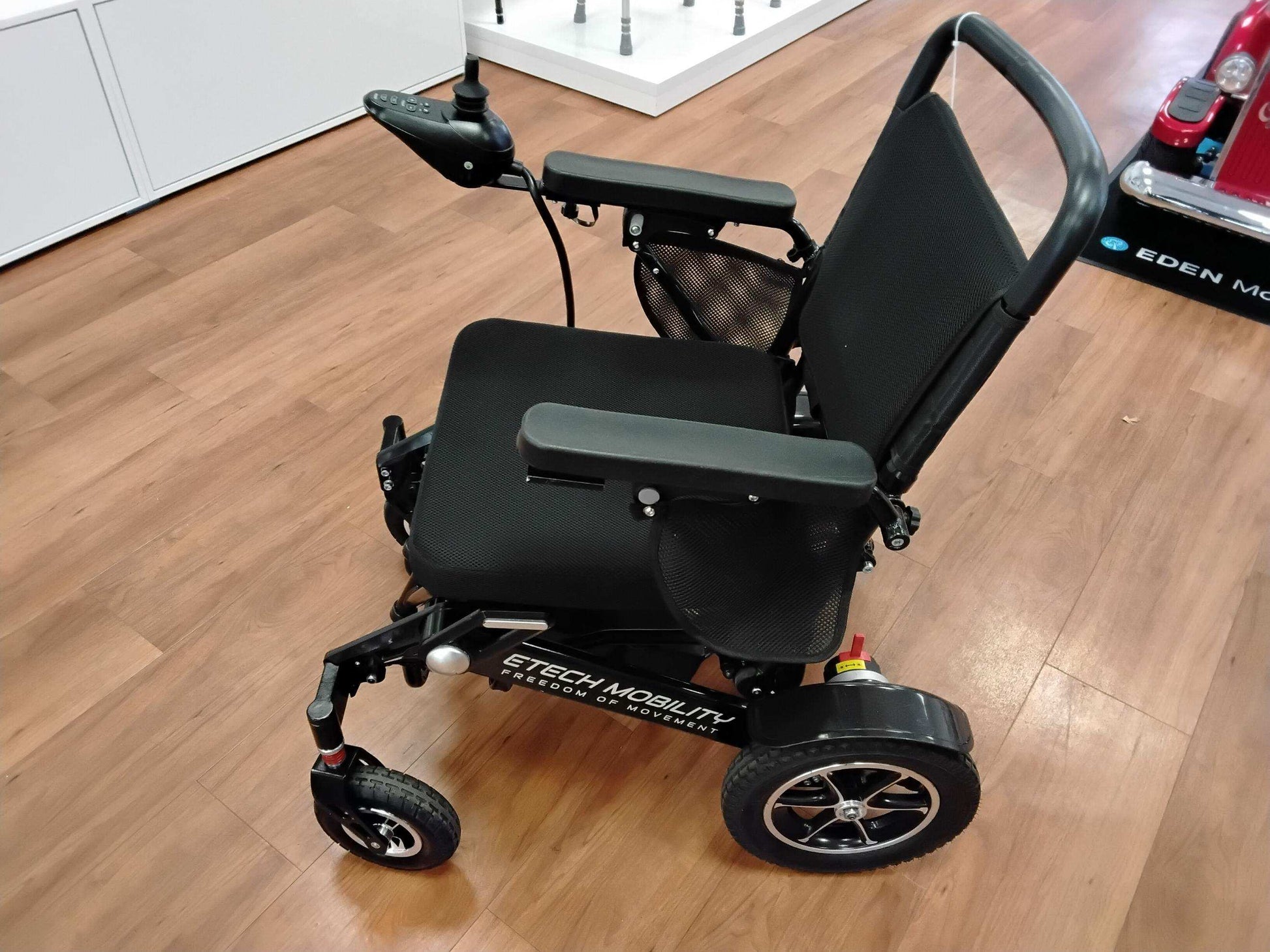 Folding Lightweight Powerchair - Black | Corby - Eden Mobility