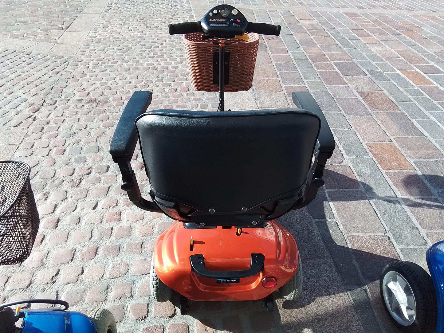 Roma Paris - Orange | Northampton - Eden Mobility