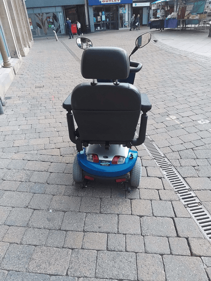 Backview Kymco Maxi XLS In Blue