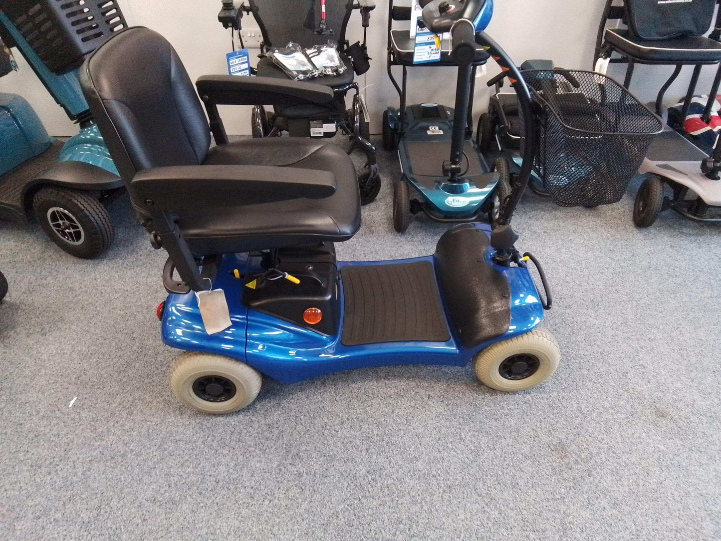 Roma Paris - Blue | Northampton - Eden Mobility