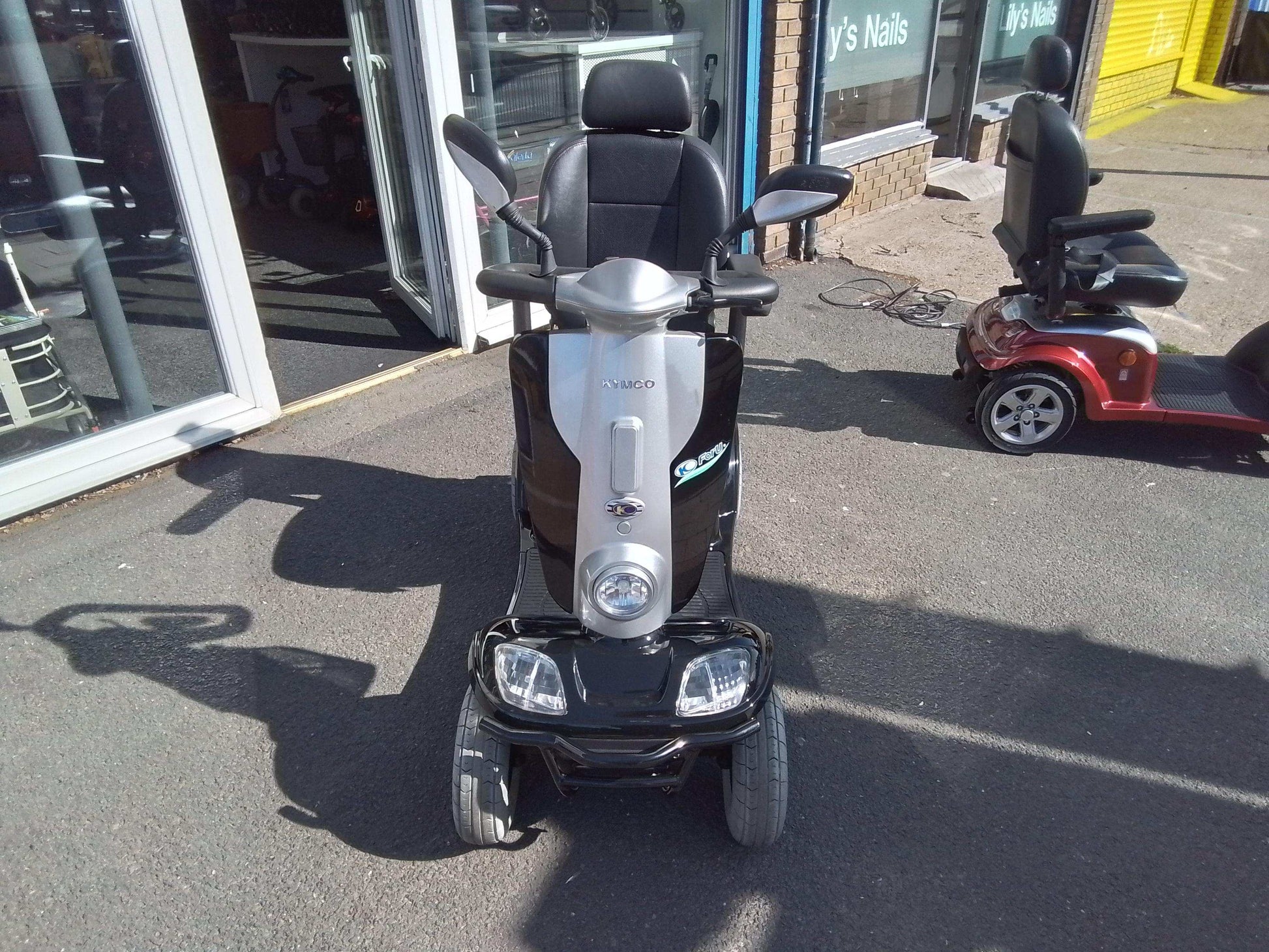Kymco Maxi XLS Black Mobility Scooter