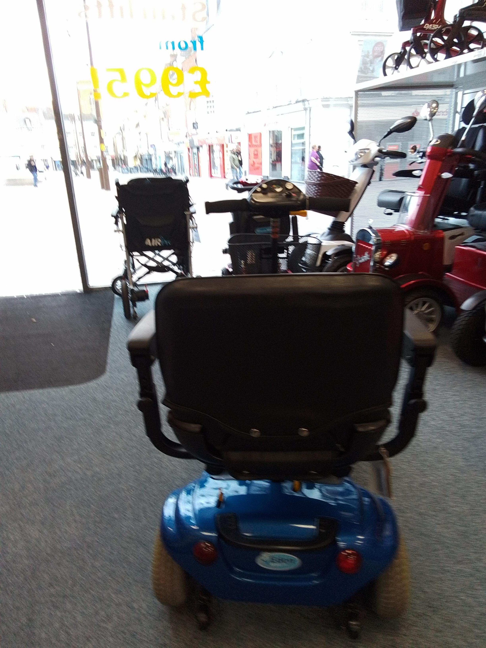 Roma Paris - Blue | Northampton - Eden Mobility