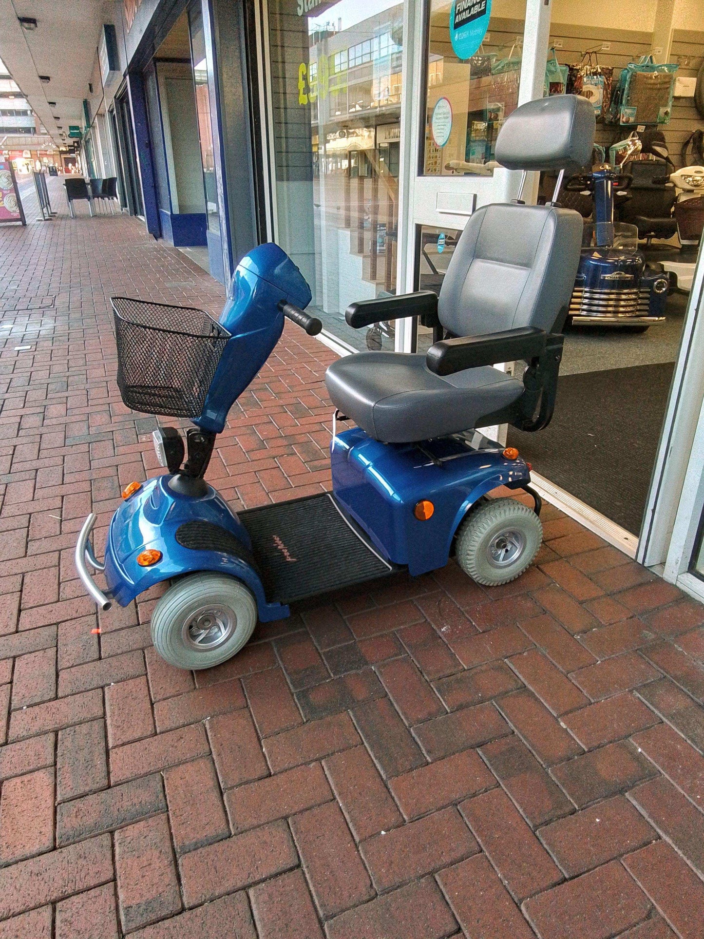 Freerider Mayfair - Blue | Wythenshawe