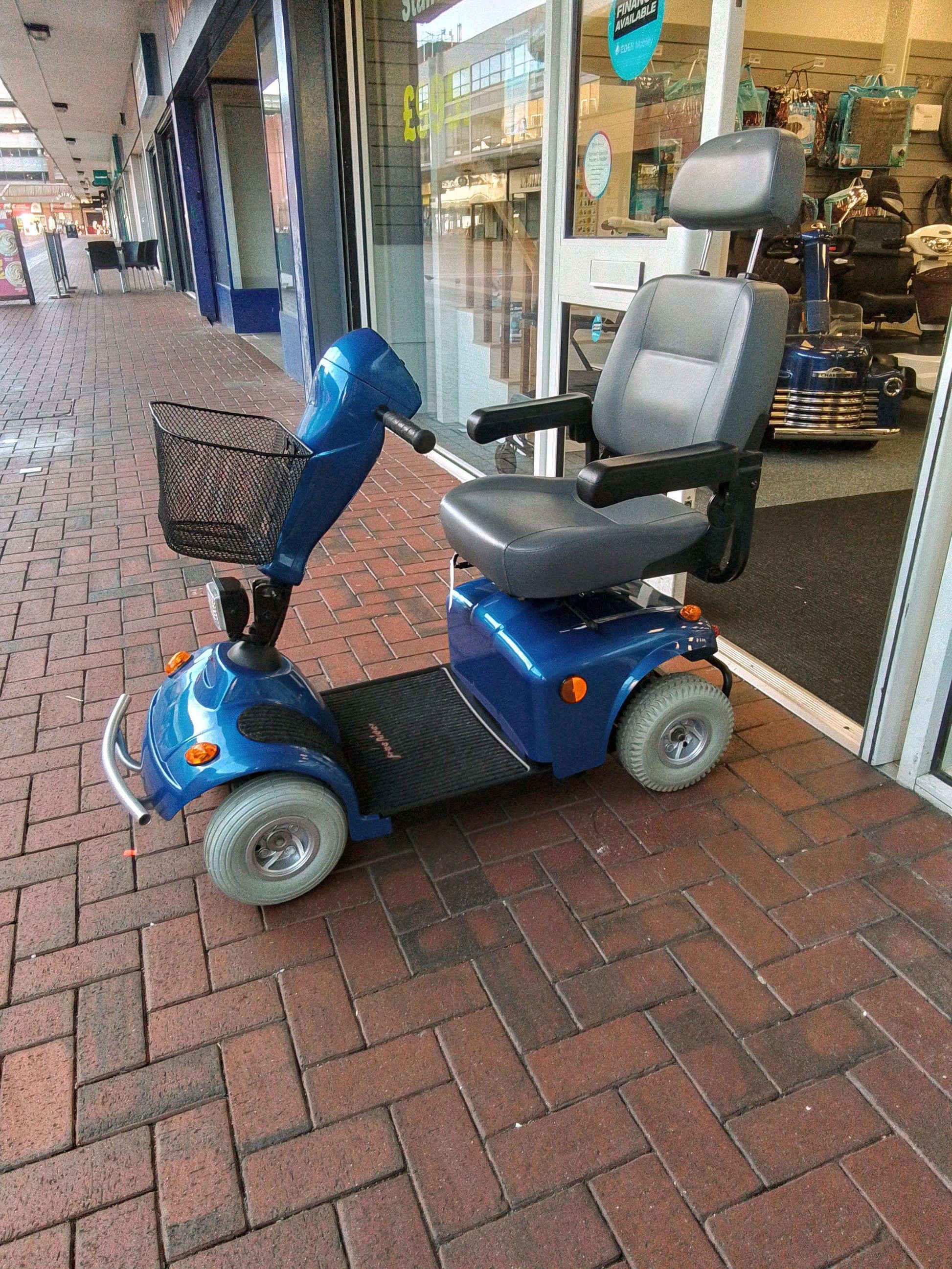 Freerider Mayfair - Blue | Wythenshawe