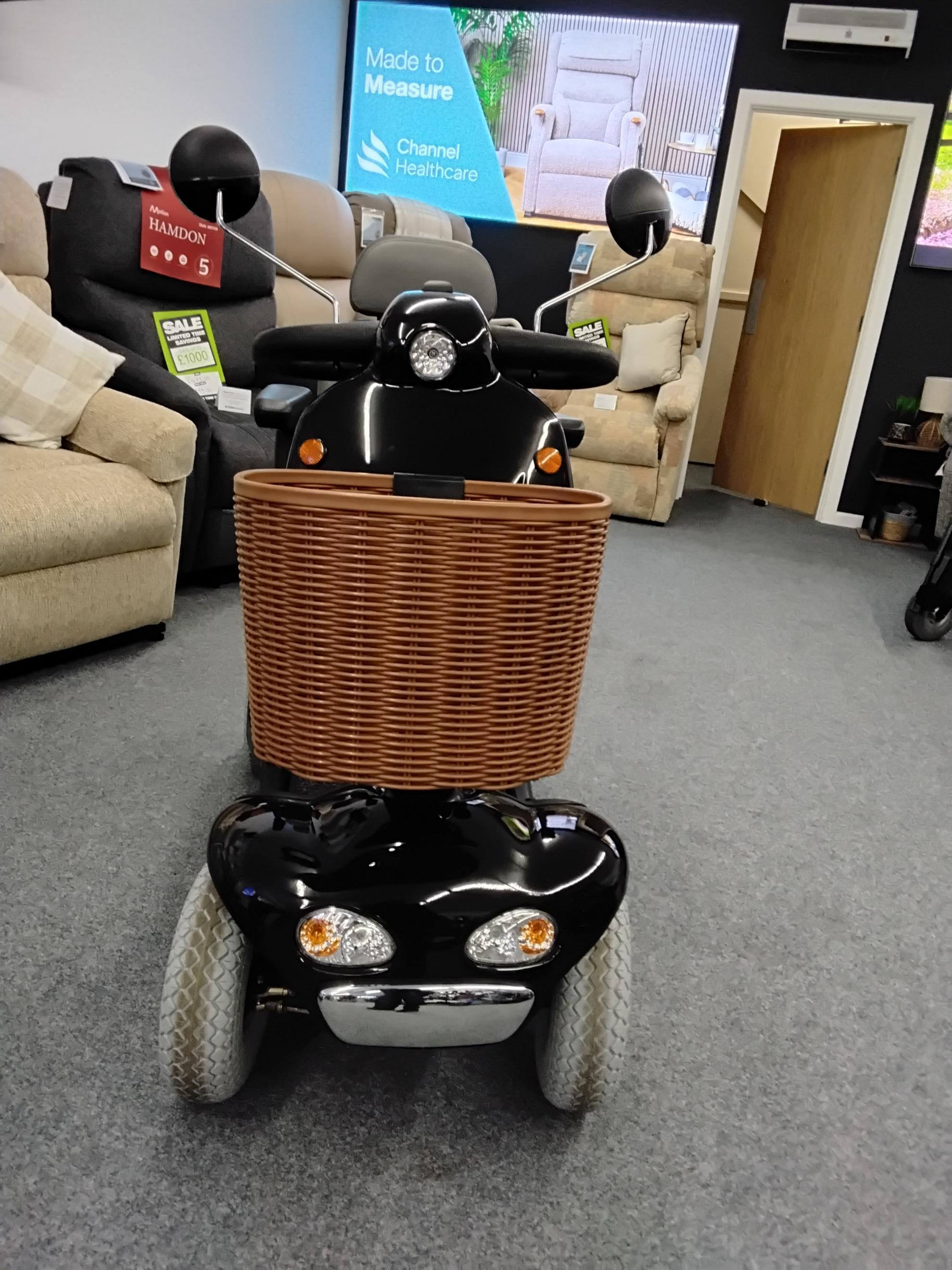 Roma Cadiz in Black | Refurbished Mobility Scooter North Point