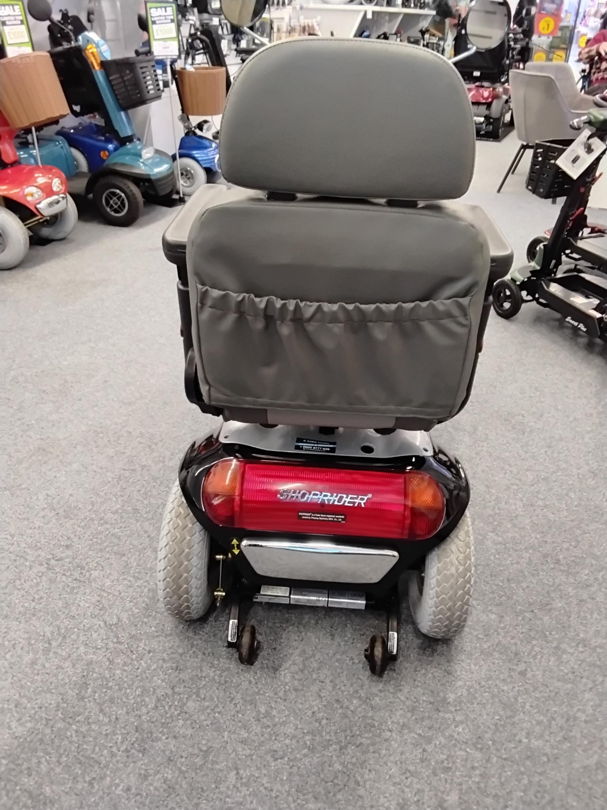 Roma Cadiz in Black | Refurbished Mobility Scooter North Point