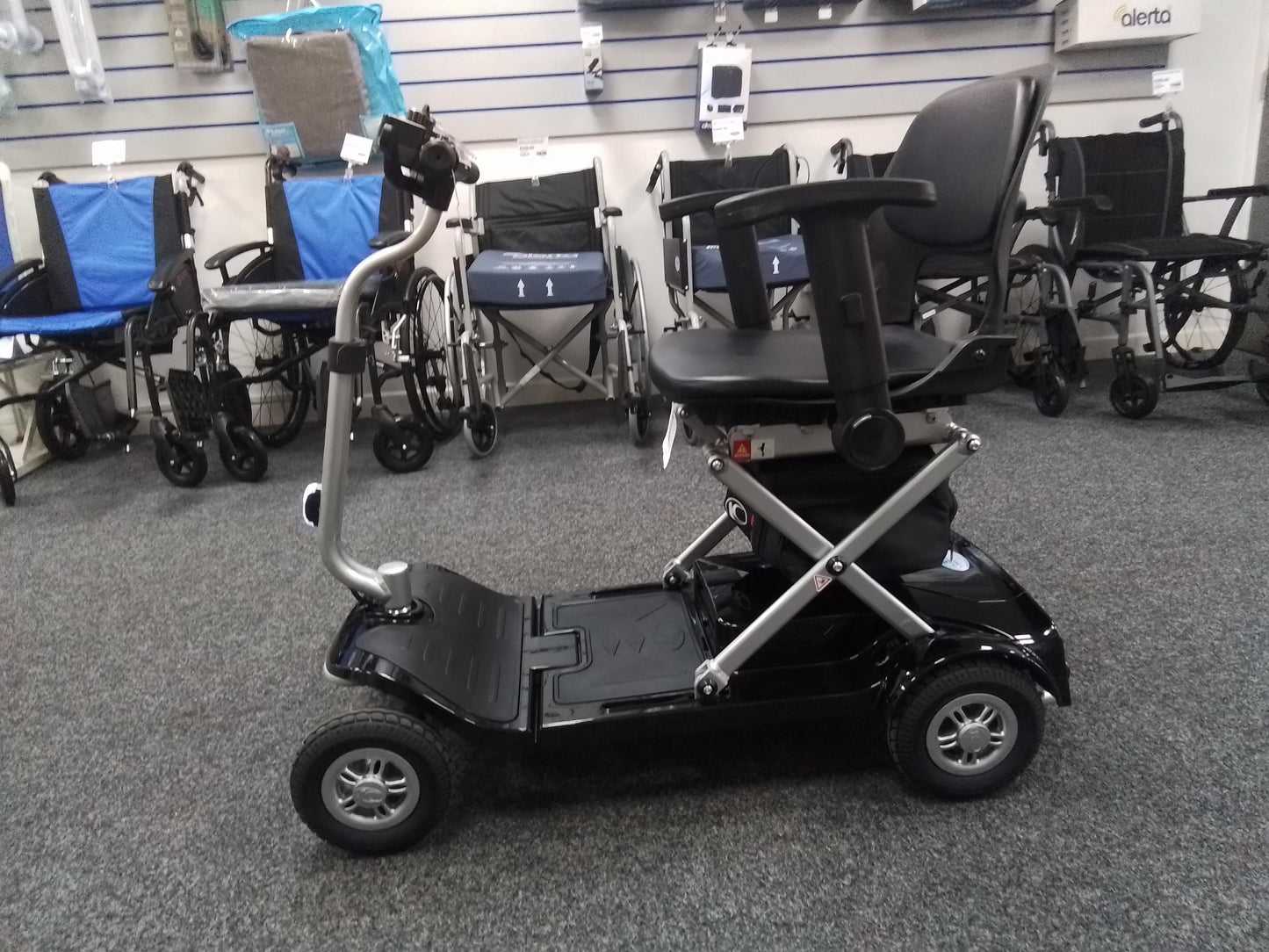 Kymco K-Lite FE - Black | Derby