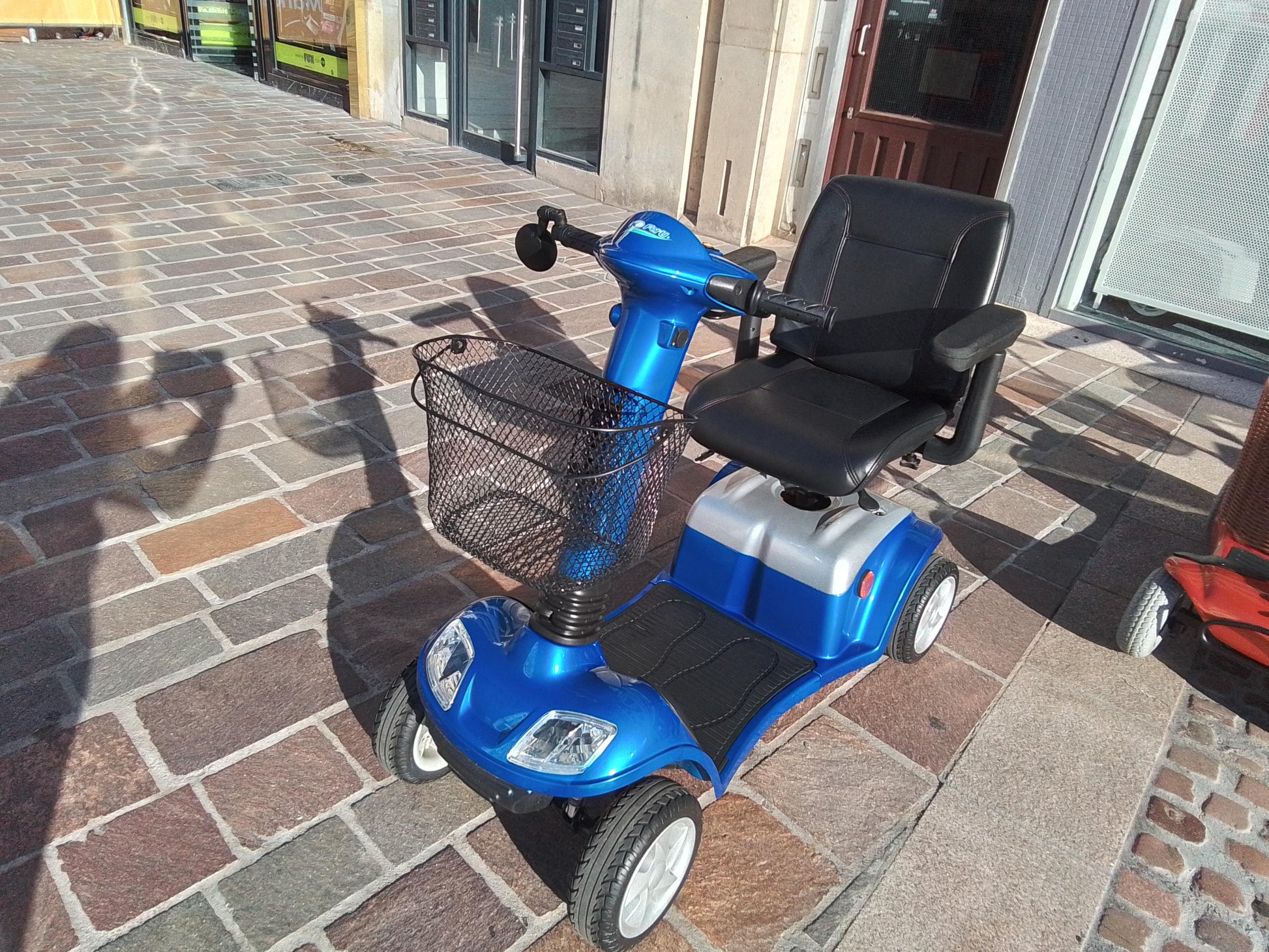 Kymco Super 4 - Blue | Northampton - Eden Mobility