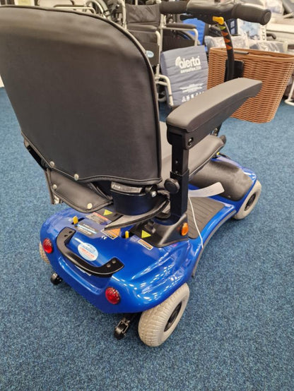 Rear View Reconditioned Scooter  (Roma Paris)