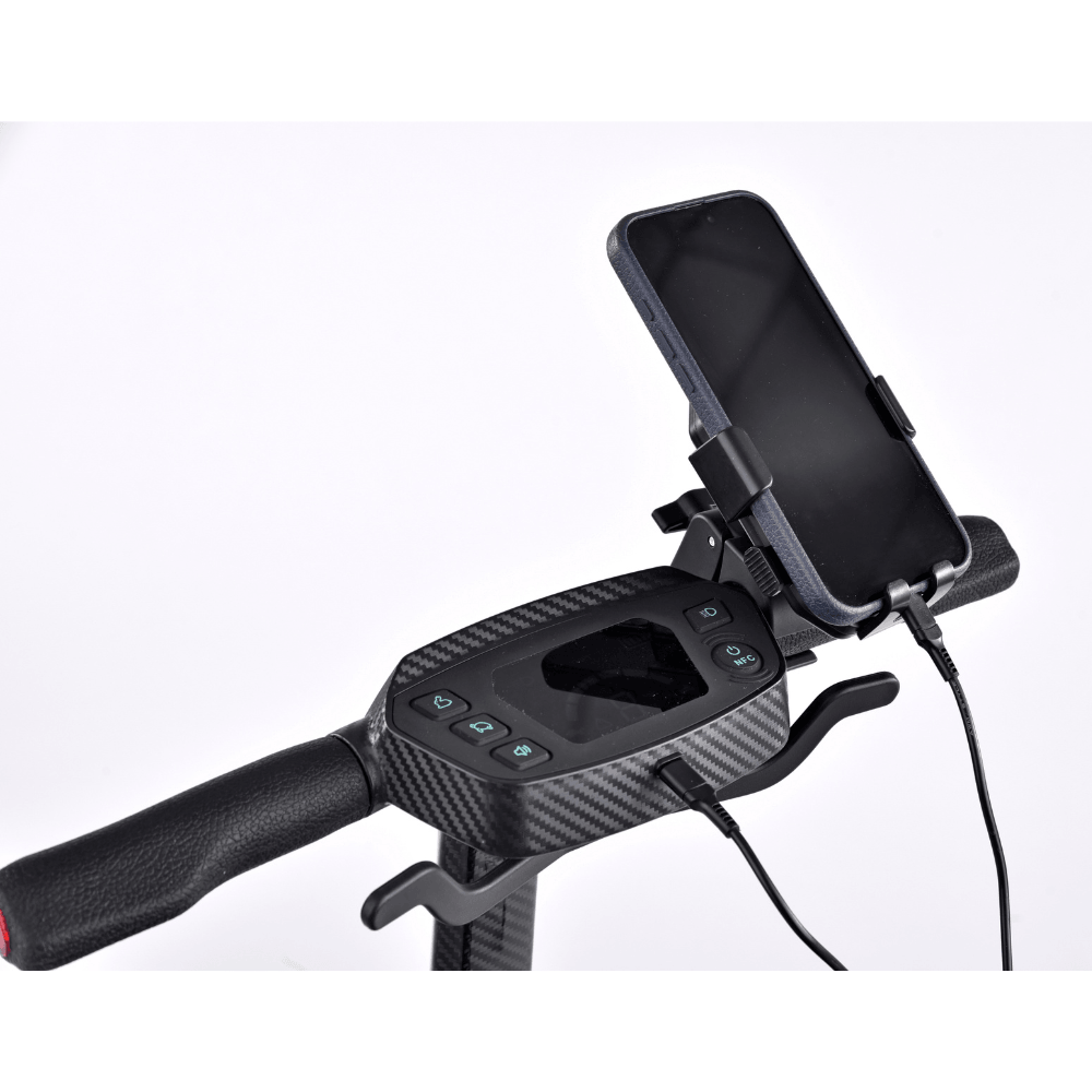 S-50 Carbon - Controls with phone holder view