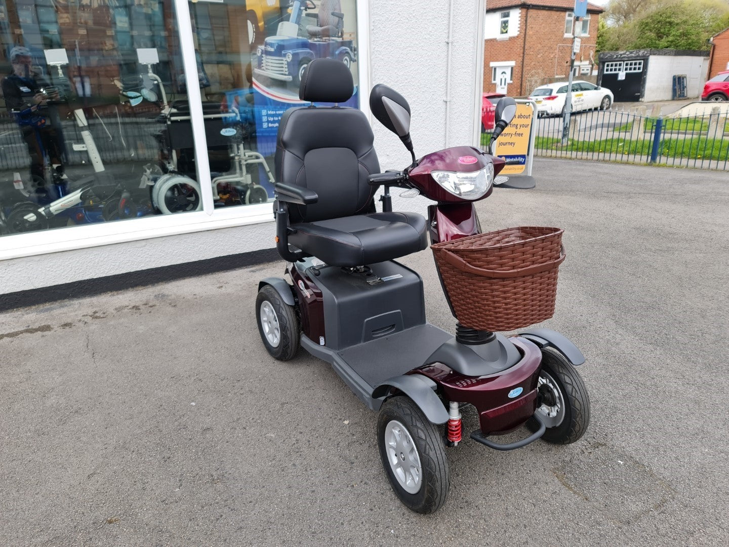 Vanos Roadmaster Plus Red - Eden Mobility