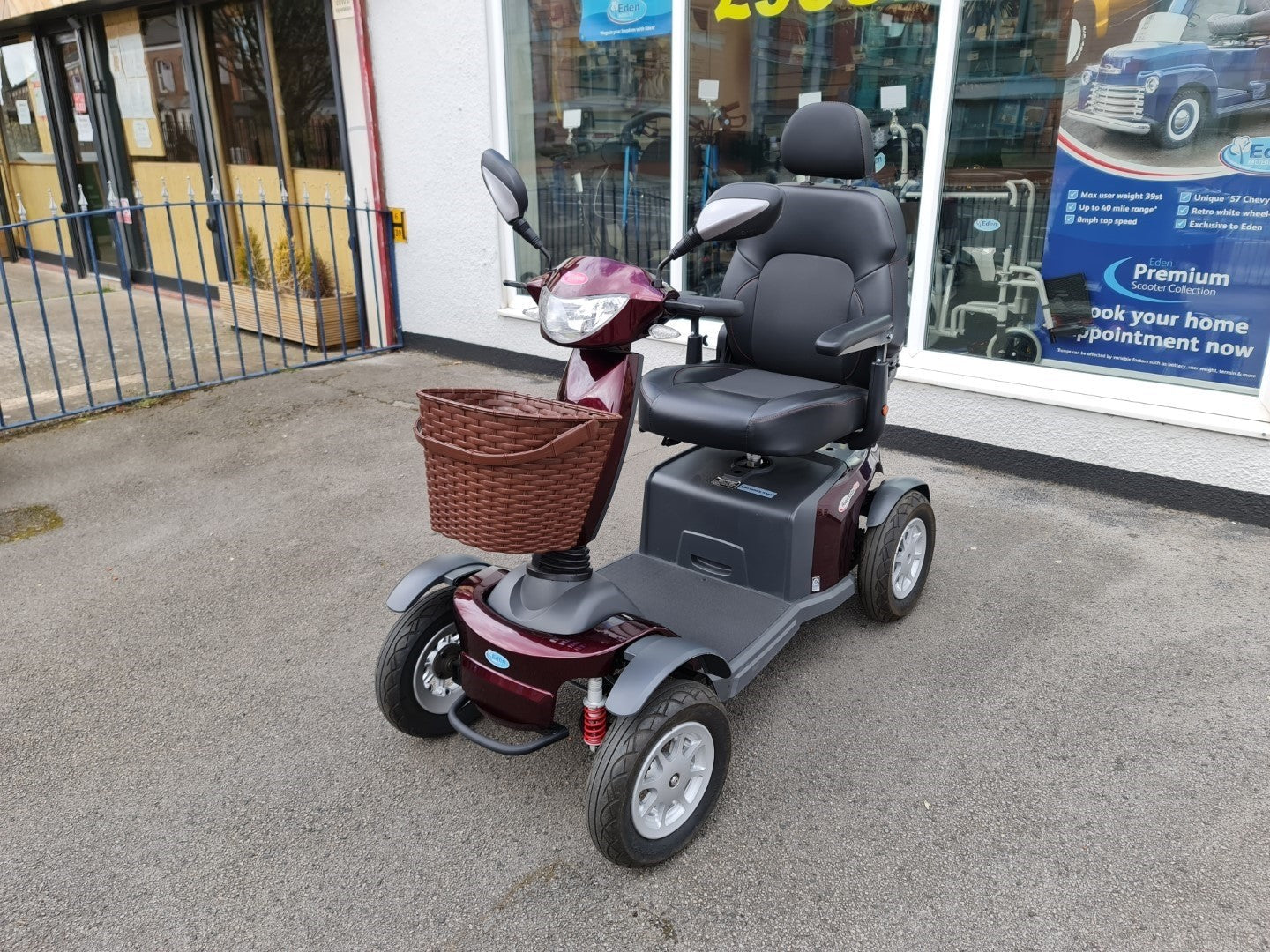 Vanos Roadmaster Plus Red - Eden Mobility