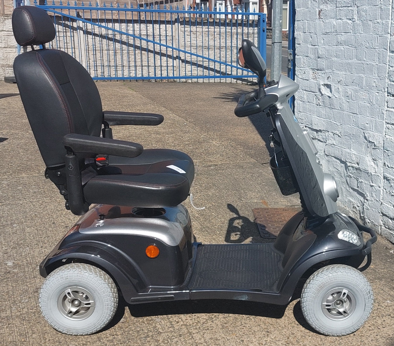 Kymco Maxi Grey - Eden Mobility