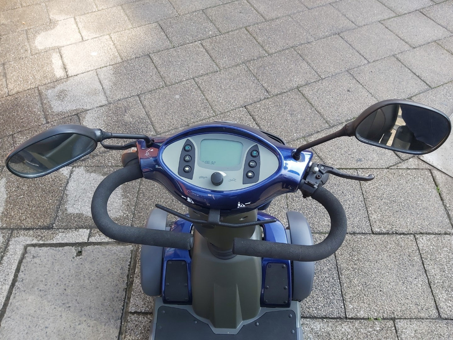 Galaxy Roadmaster Plus Blue (lrg) - Eden Mobility