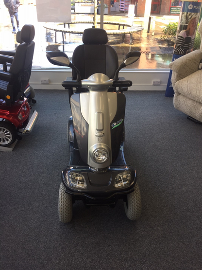 Kymco Maxi XLS Grey - Eden Mobility