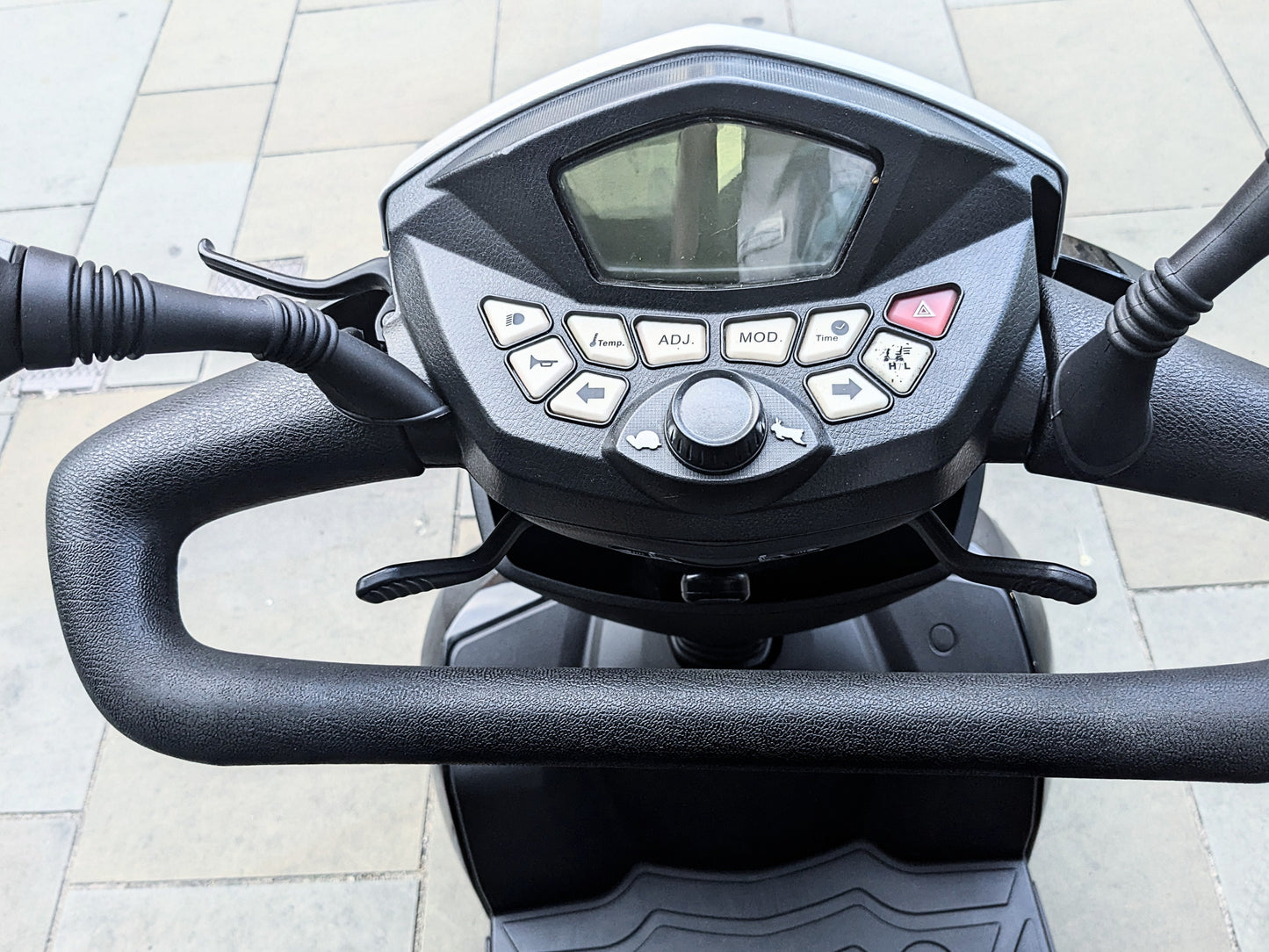 Kymco Maxer Black - Eden Mobility