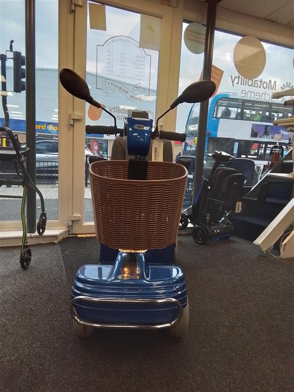 Roma Sovereign 4 -  Blue | Hull, Holderness Rd - Eden Mobility